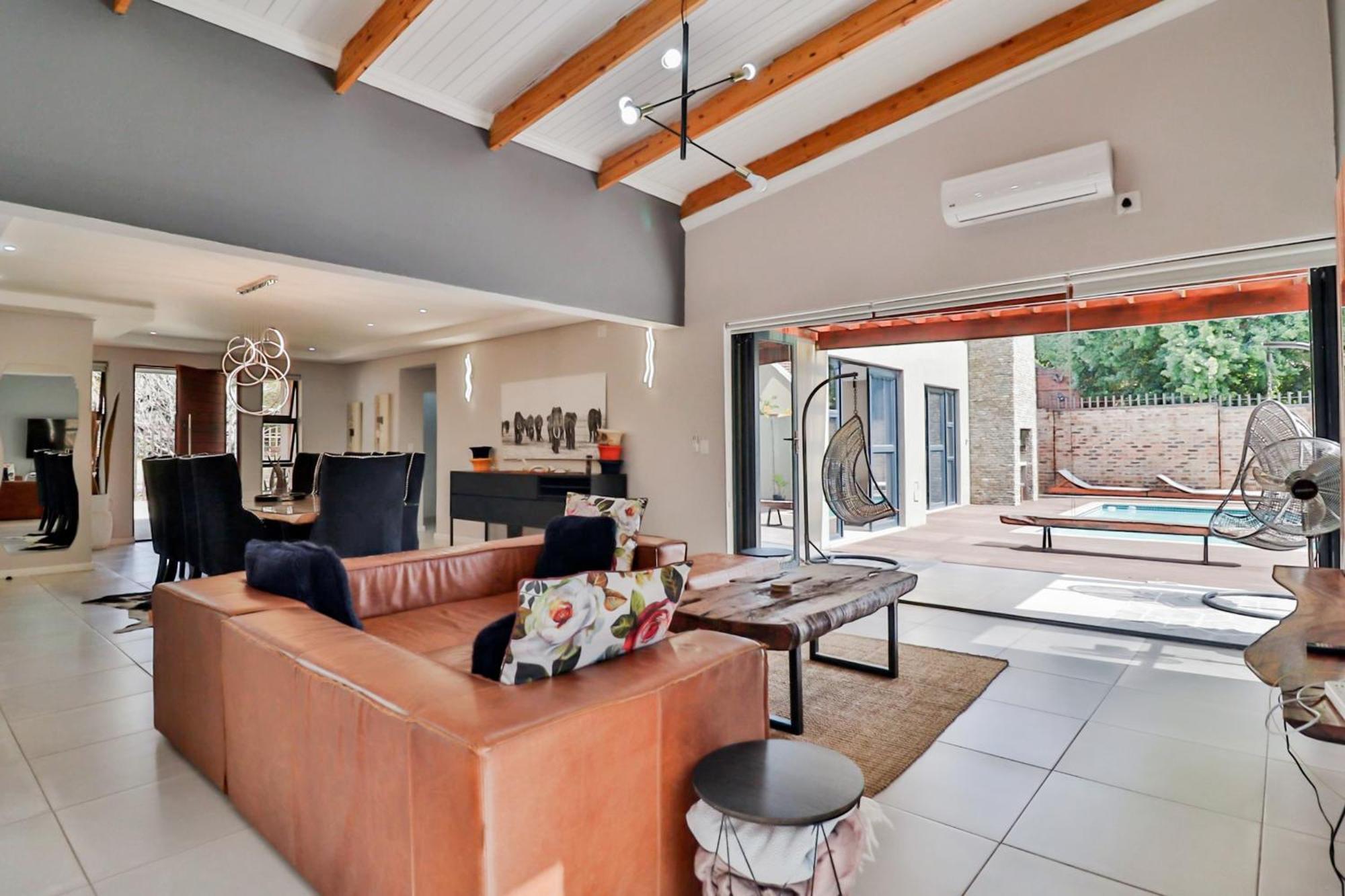 House Of Bongekile 4 Bed Luxury Home In Malelane Экстерьер фото